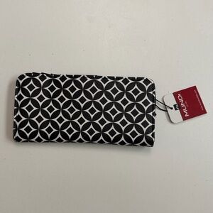 Mundi Wallet Bifold Credit Card ID Slot Thin Zip Pocket Geometric Black White